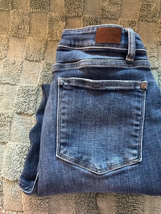 Judy Blue Dark Wash Skinny Jeans with Button-Fly - Picture 5 of 7